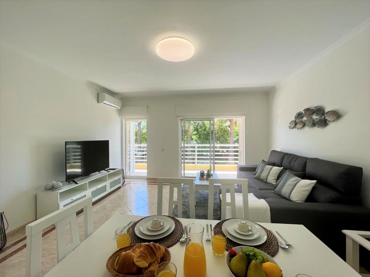 Vilamoura Central 2 With Pool By Homing Exteriör bild