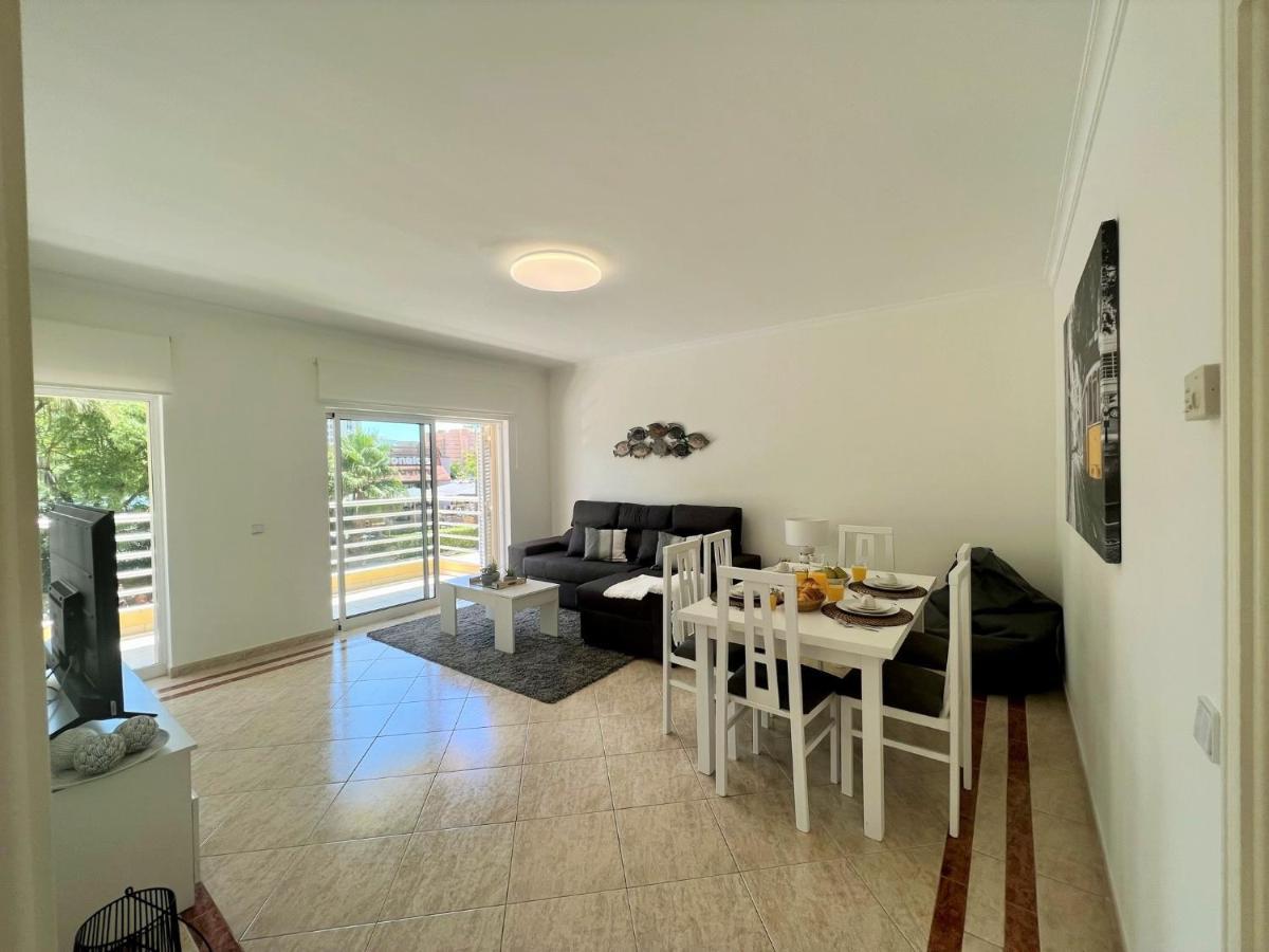 Vilamoura Central 2 With Pool By Homing Exteriör bild